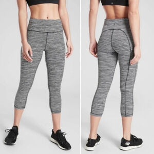 Athleta Ultimate Linear Lines Capri Pant